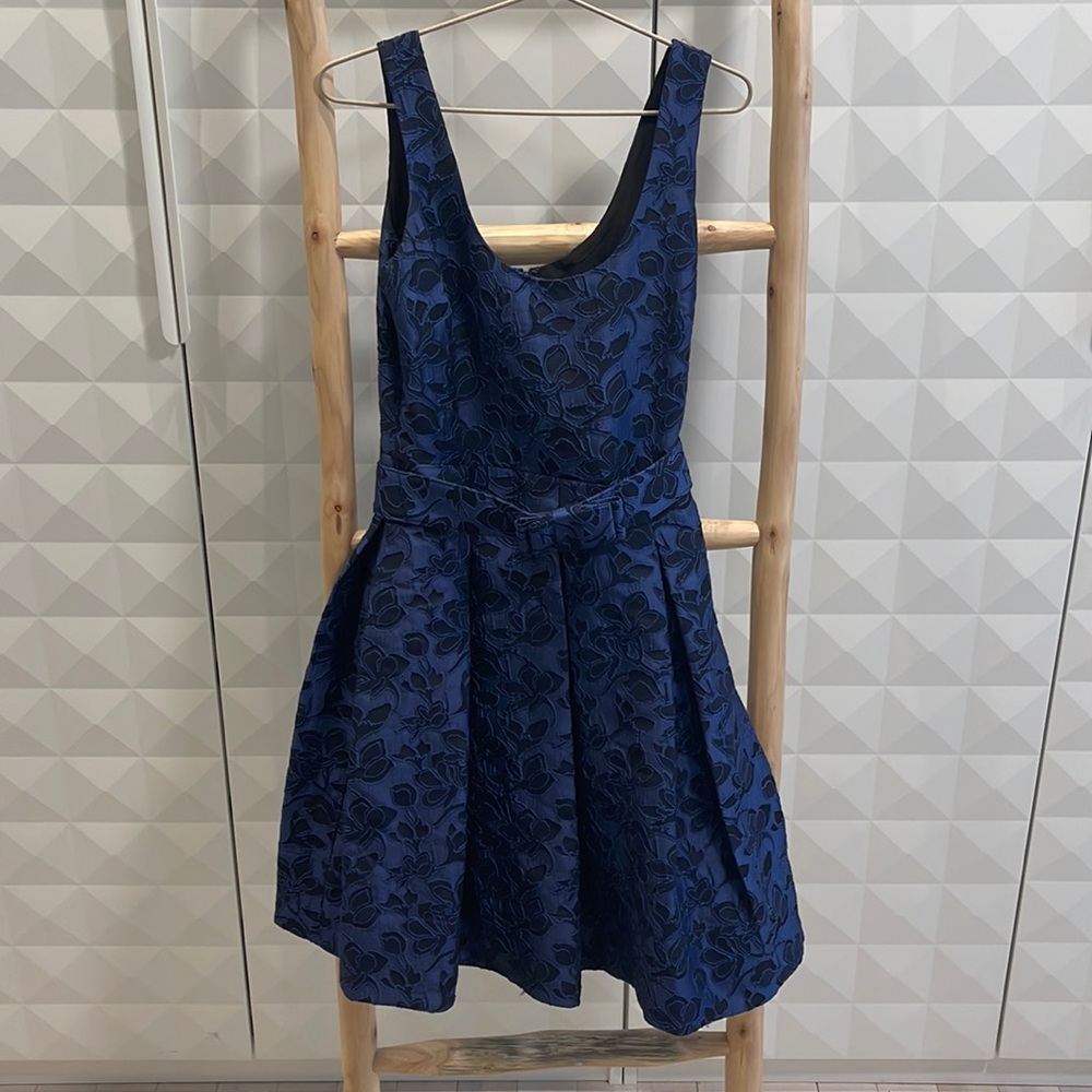 Bradgley Mischka above knee dress with pockets